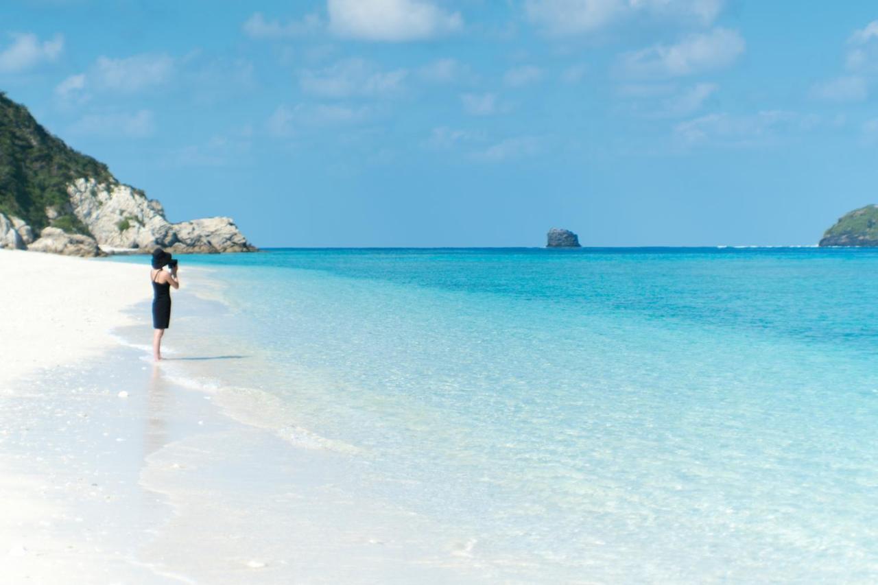 Blue Suites Hanamuro On The Beach Zamami Exteriör bild